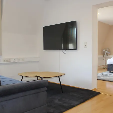 Deluxe Urban Apartment *